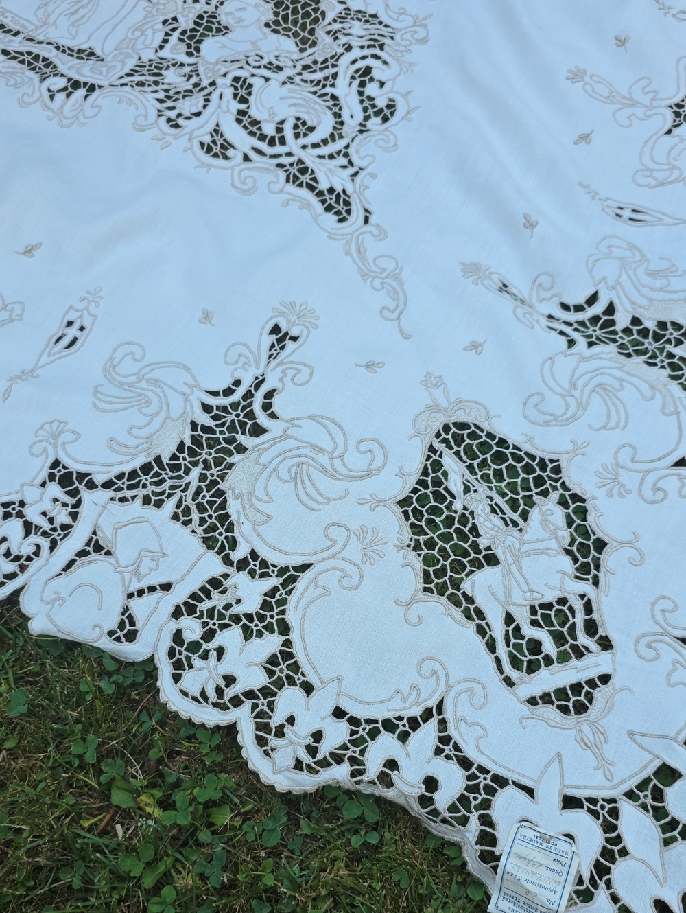 Joan Of Arc Art  Cutwork Tablecloth Tatting Techniq TUDOR OR STORYBOOK STYLE